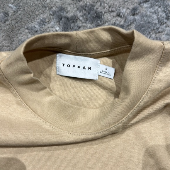 Tshirt - Picture 2 of 3